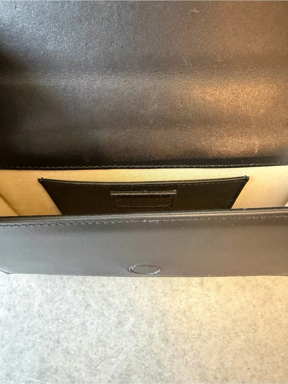 Jacquemus sleek black